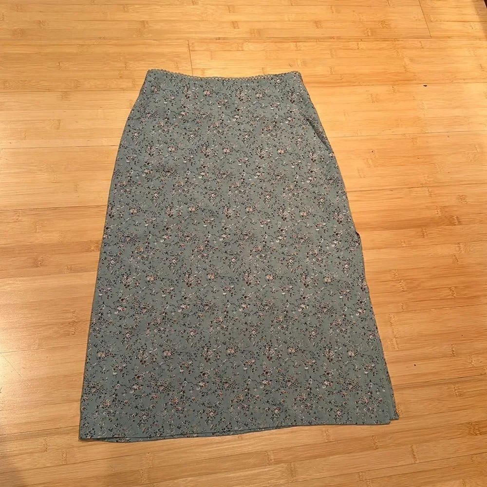 Brandy Melville midi skirt